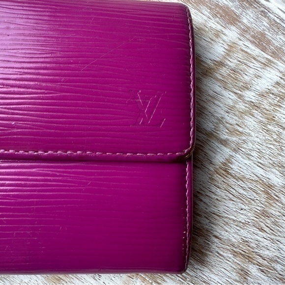 AUTHENTIC Louis Vuitton Monogram Sarah Wallet. Violet - Picture 10 of 15